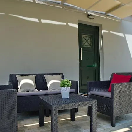 別荘 Aigaio Between The Aegean Blue And Olive Grove